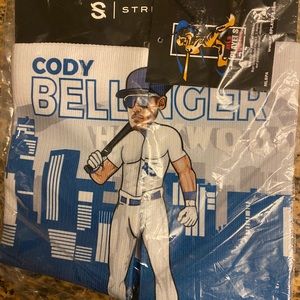 Cody Bellinger stride line socks